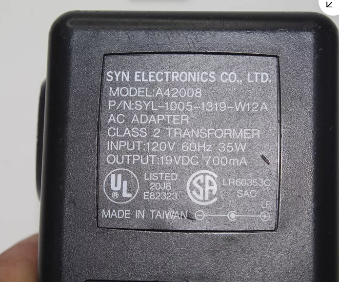 *Brand NEW*SYN A42008 19VDC 700mA AC Adapter Charger Cord Power Supply