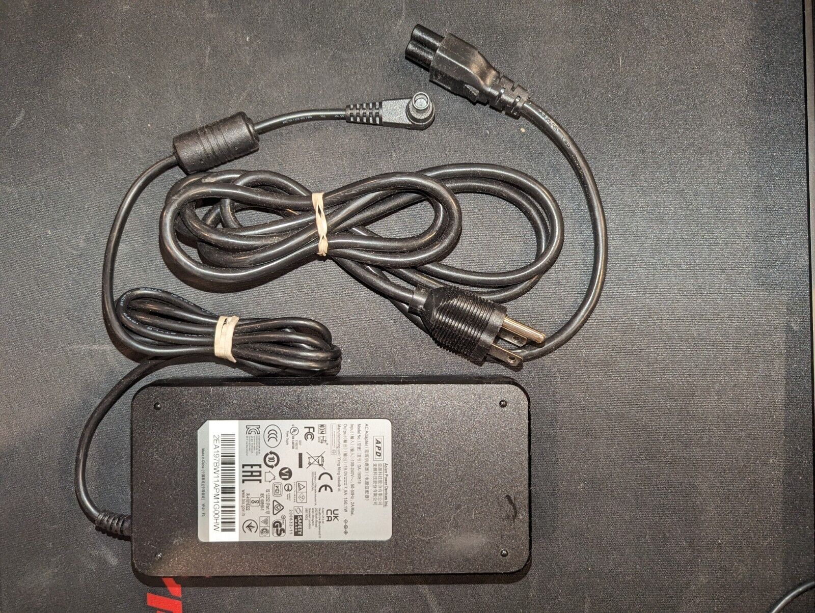 *Brand NEW* APD Output 19.0V 7.9A 150.1W AC Adapter Model No. DA-150E19 POWER Supply