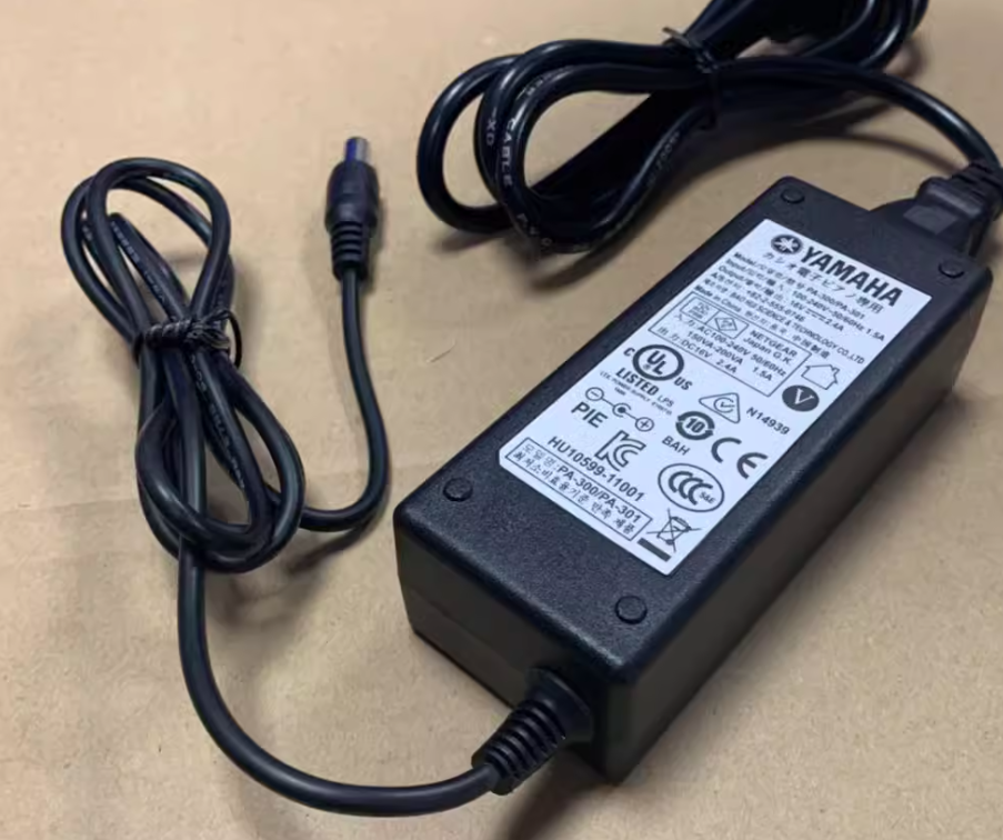 *Brand NEW*YAMAHA PA-301/300C 16V 2.4A 3A AC Adapter PSR-S650/S550/S550B Power Supply