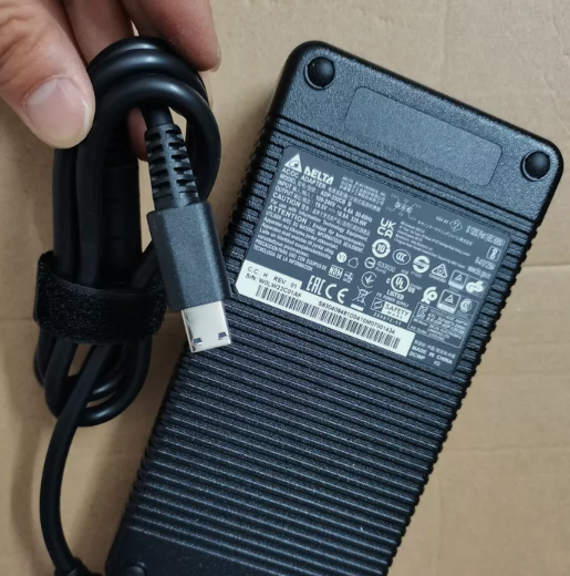 *Brand NEW*Original Delta 19.5V 16.9A 330W AC Adapter ADP-330CB B for MSI Titan GT77HX 13VI Power Supply