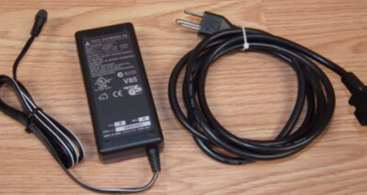 *Brand NEW*Genuine DELTA ELECTRONICS 12V-2.5A AC ADAPTER ADP-30AH Power Supply