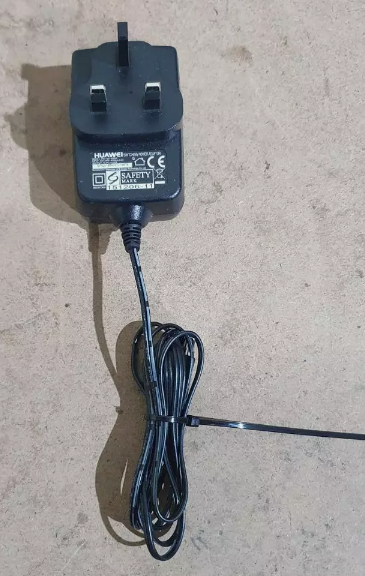 *Brand NEW*Genuine Huawei HW-120100B6W Black 12 Volt 1A AC Adapter Power Supply