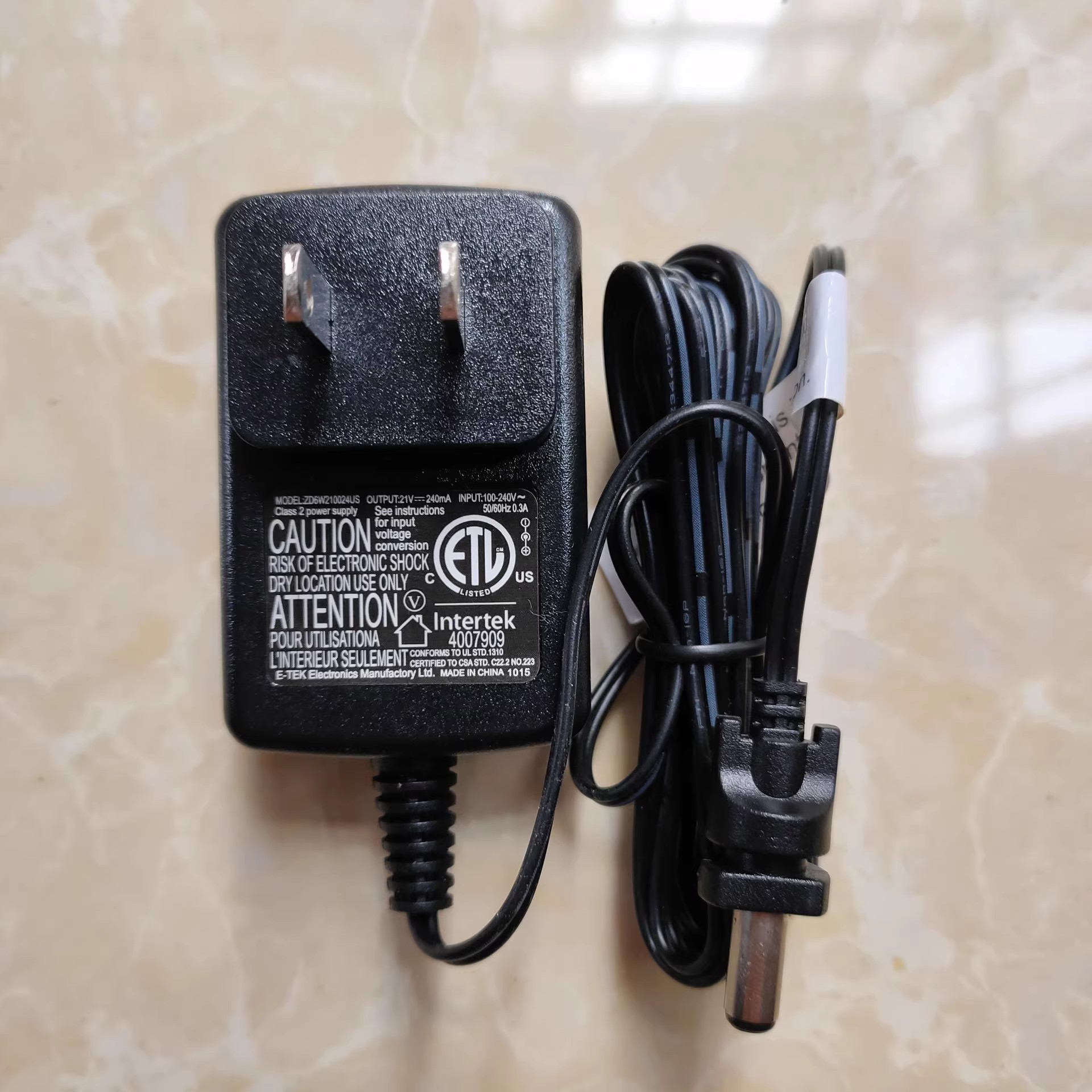 *Brand NEW*21V 240MA AC DC ADAPTHE ZD6W210024US POWER Supply - Click Image to Close