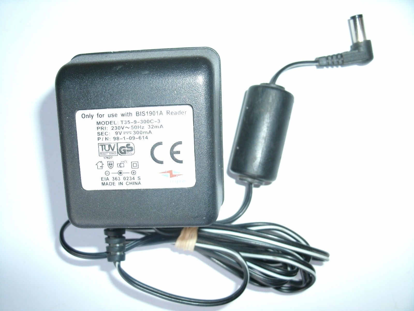 NEW 9V 300mA MPW T35-9-300C-3 98-1-09-614 AC ADAPTER