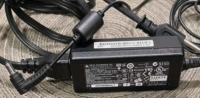 *Brand NEW*Original Delta 19V 1.58A 30W AC Adapter ADP-30JH B for Acer Genuine-Exact Part Power Supply